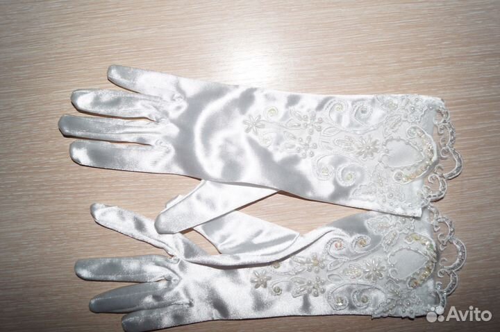 Свадебные перчатки (новые)
