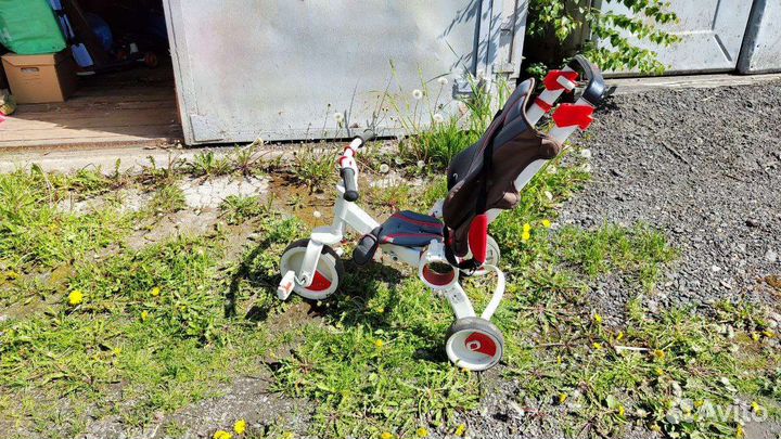 Детский трехколесный велосипед