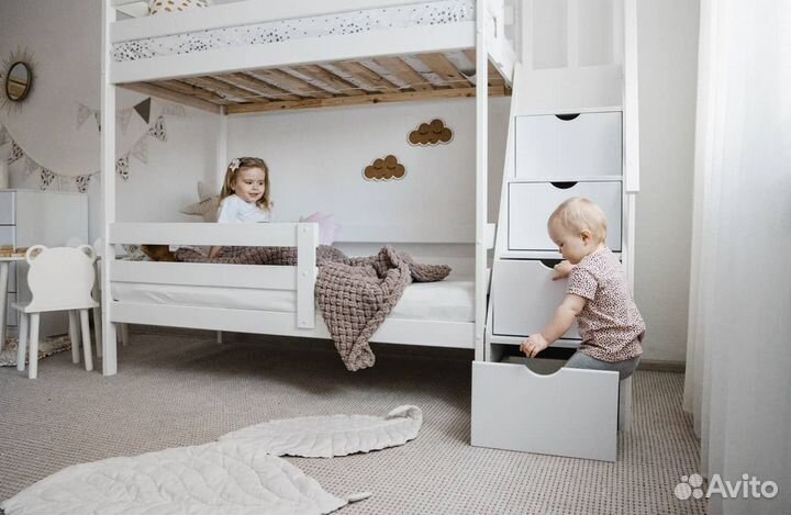 Детская кровать Двухъярусный домик с комодом