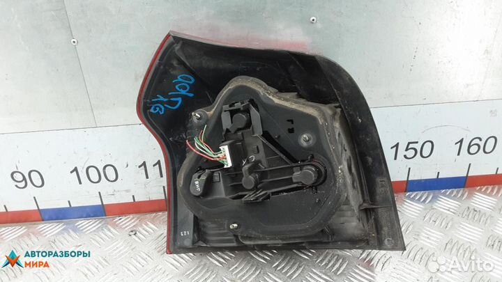 Фонарь задний правый Toyota Corolla 9 (E120/E130)