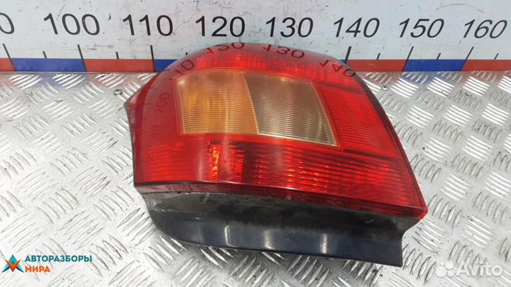 Фонарь задний правый Toyota Corolla 9 (E120/E130)