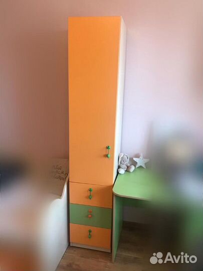 Детская мебель (шкаф, стеллаж, стол, тумба)
