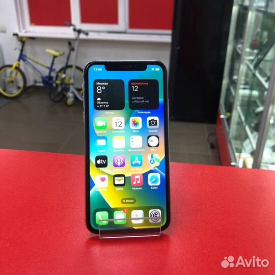 iPhone X, 64 ГБ
