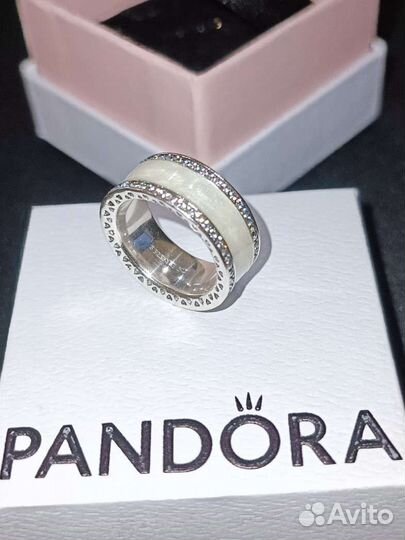 Кольцо Pandora 