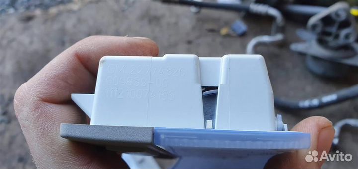 Плафон салонный задний Opel Insignia 2008-2017