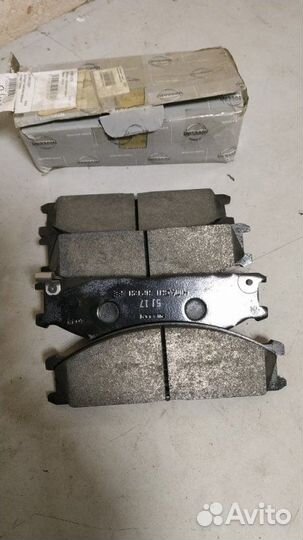 Тормозные колодки переднее Nissan Terrano