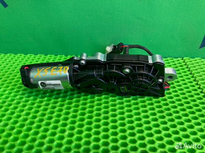 Доводчик двери багажника Bmw X5 E70 N57D30A 2012