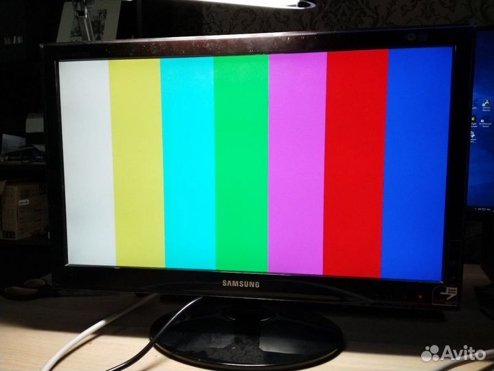 Монитор FullHD Samsung p2350