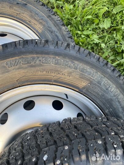 Зимние колеса на ниву