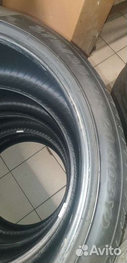 Pirelli P Zero 275/35 R21