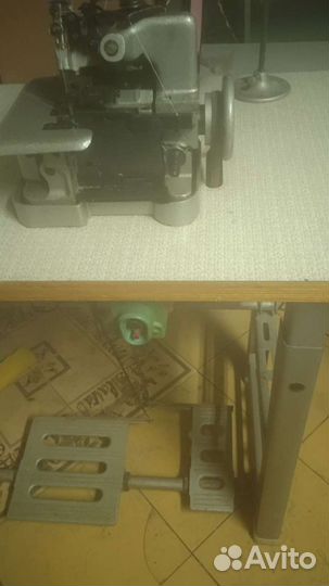 Оверлок для швейного производства