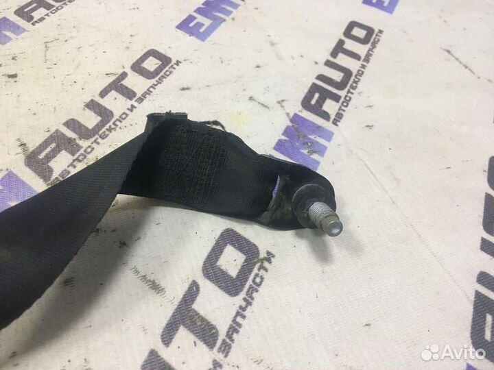 Ремень безопасности задний Лада Гранта