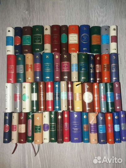 Книги в миниатюре 