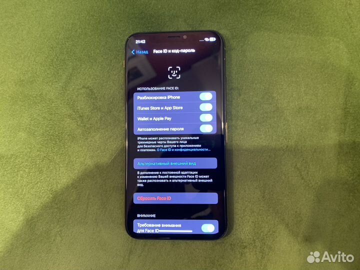 iPhone Xs, 64 ГБ