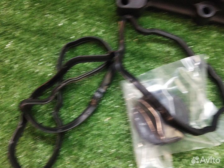 Крышка клапанов Nissan 13264-JA00A