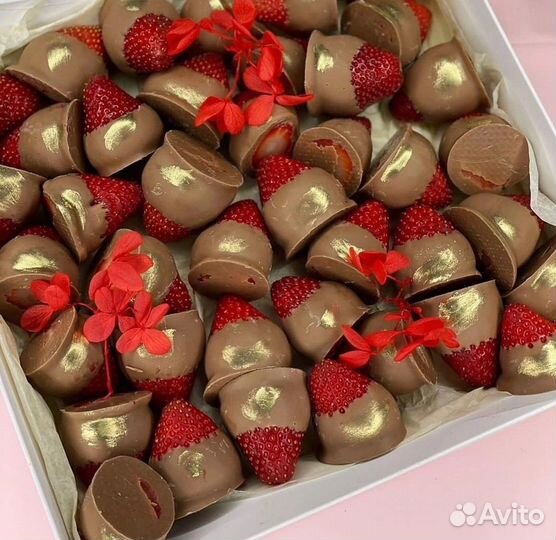 Клубничные бочонки (Клубника в шоколаде)