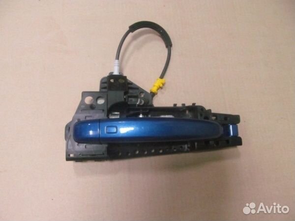 Ручка двери наружная Audi A1