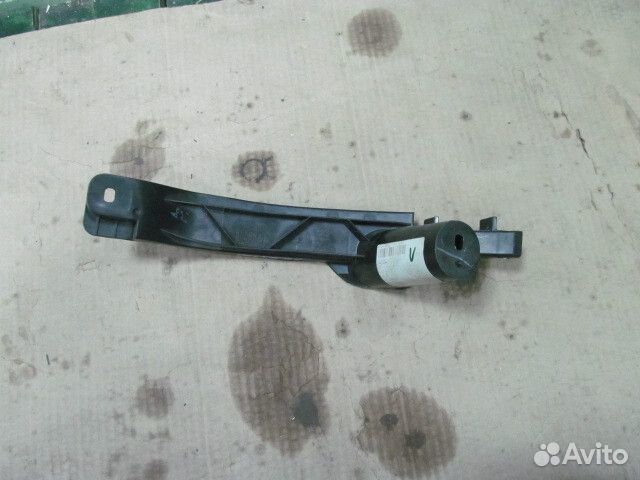 Бампер передний Volkswagen Golf 5 2004-2009