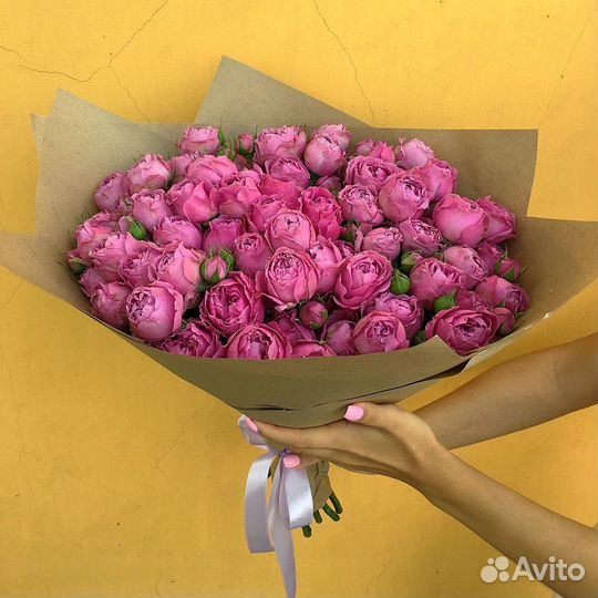 Кустовая пионовидная роза букет. Доставка цветов