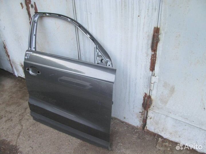 Дверь передняя правая Audi Q3 2012