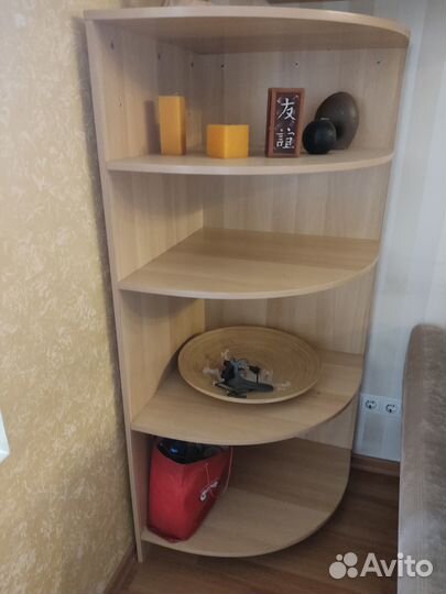 Полка угловая напольная в идеальном состоянии