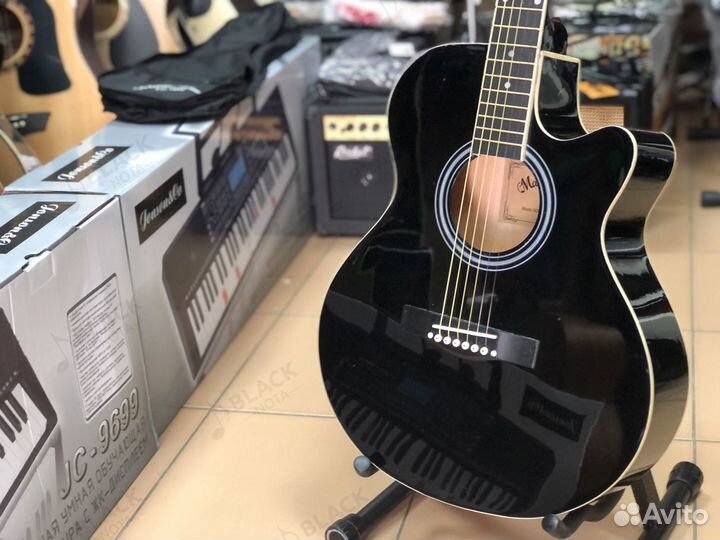 Гитара акустическая