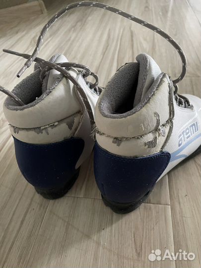 Лыжные ботинки