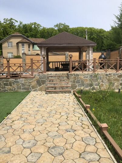 Дом 250 м² на участке 14 сот.