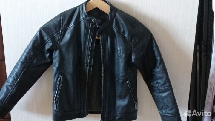Куртка кожанная. Куртка на мальчика