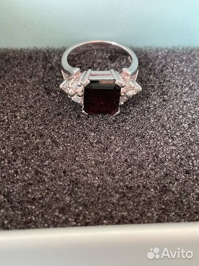 Кольцо с натуральным гранатом