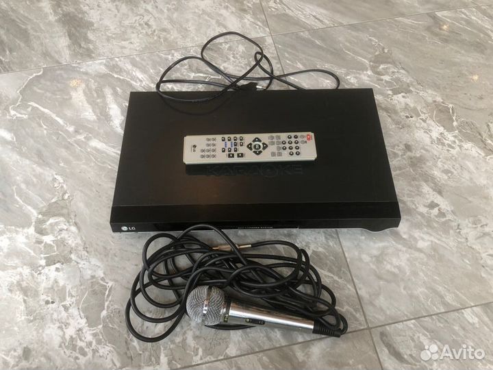 Караоке Dvd плеер LG DKS-7100