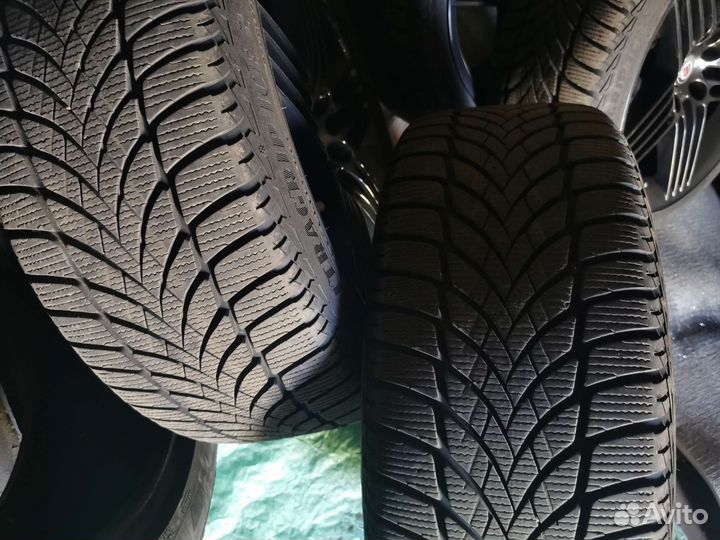 R19 Goodyear UltraGrip 2 245/45, PCD 6x120 DIA 72.6
