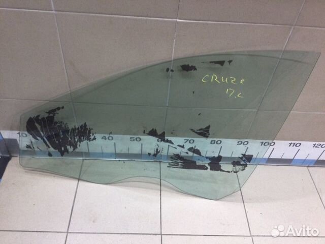 Стекло двери передней левой переднее левое