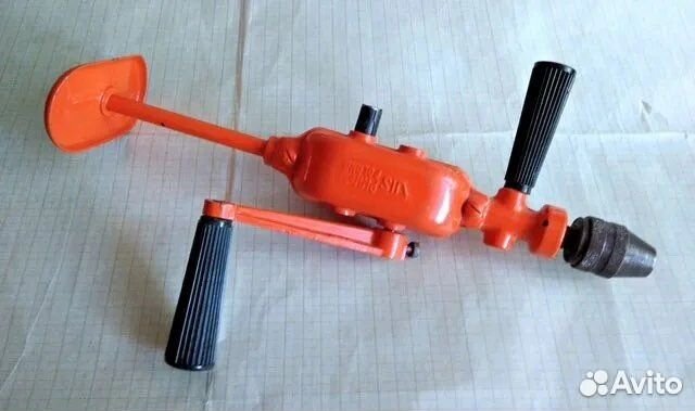 Дрель ручная. Польша