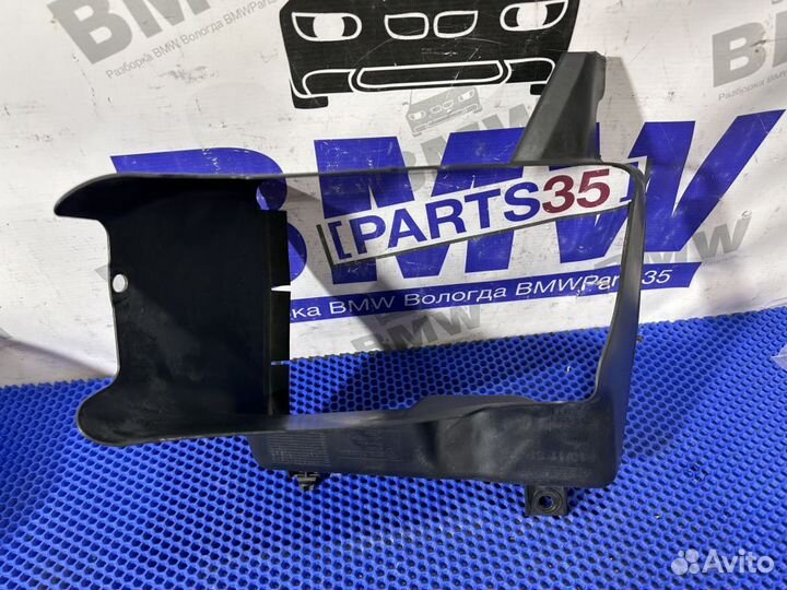 Воздуховод BMW F10 доп. радиатора правый