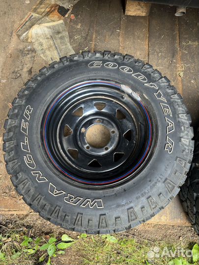 Goodyear Wrangler DuraTrac 245/75 R16 108Q