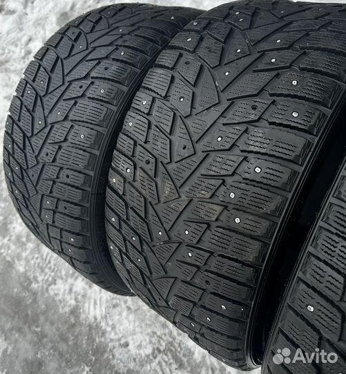 Dunlop Grandtrek Ice 02 275/40 R20 и 315/35 R20