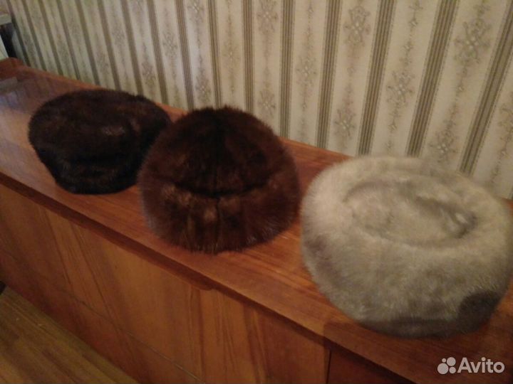 Женская шапка