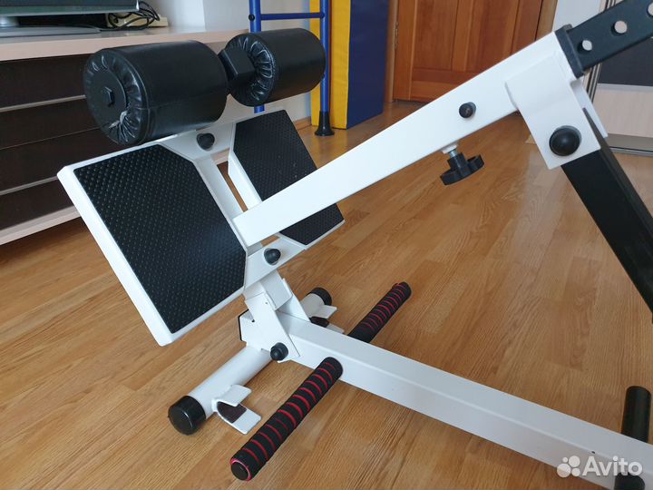 Тренажер для гиперэкстензии