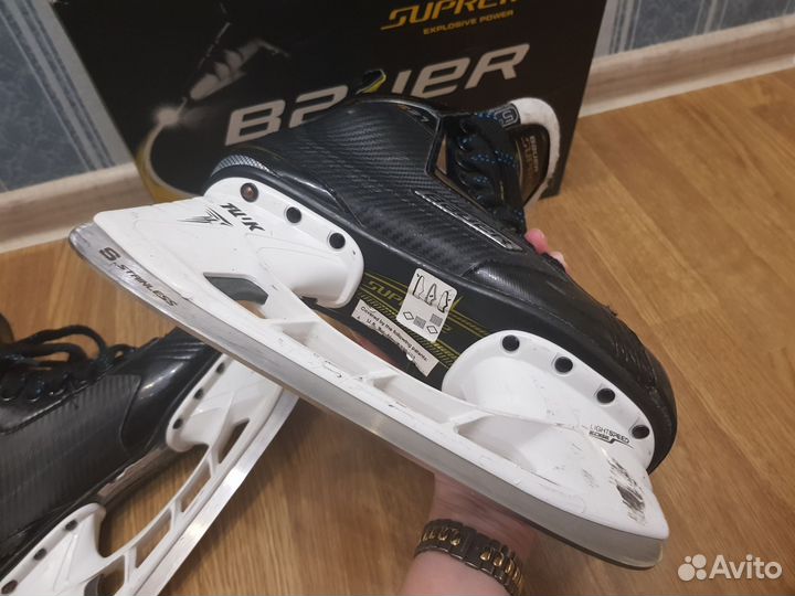 Хоккейные коньки bauer