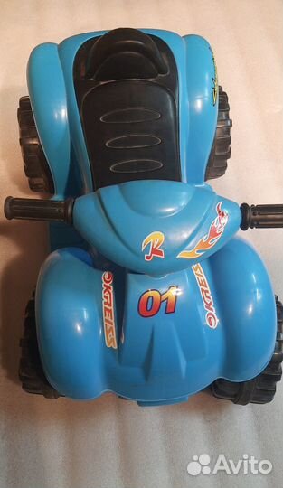 Детский квадроцикл на аккумуляторе