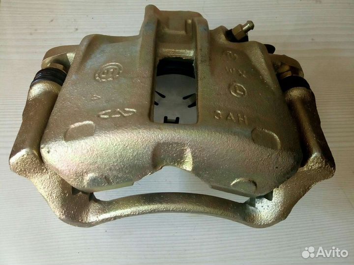 Суппорт тормозной передний левый Ch Amulet без ABC