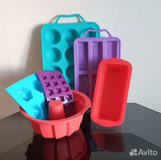 Силиконовые и металлические формы для выпечки