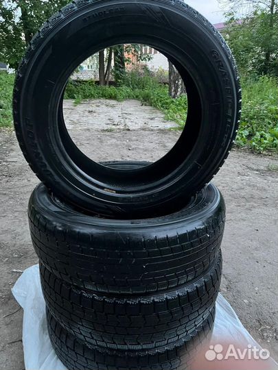 Dunlop Graspic DS3 215/60 R17