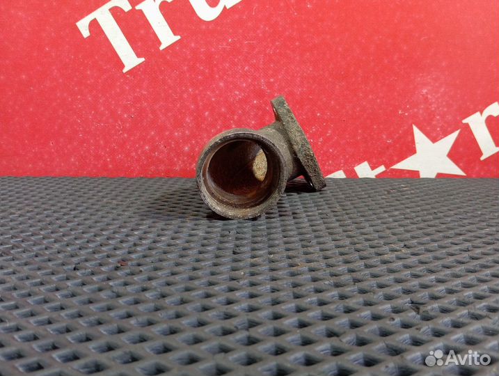 Патрубок системы охлаждения