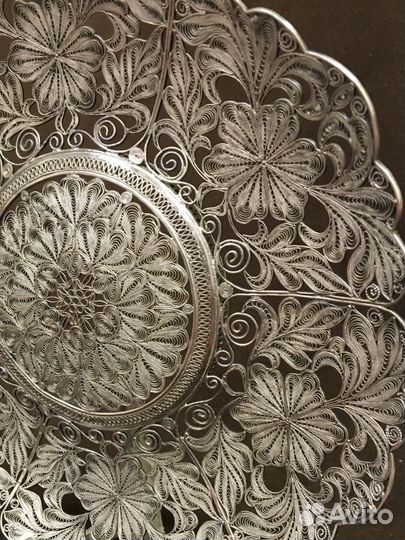 Серебряная ваза для фруктов, скань