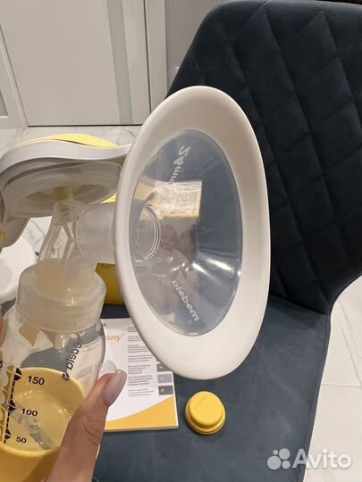 Ручной молокоотсос Medela Harmony