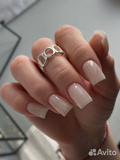 Маникюр с покрытием гель-лак и укрепление