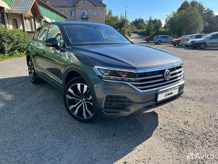 Volkswagen Touareg 3.0 AT, 2019, 260 000 км