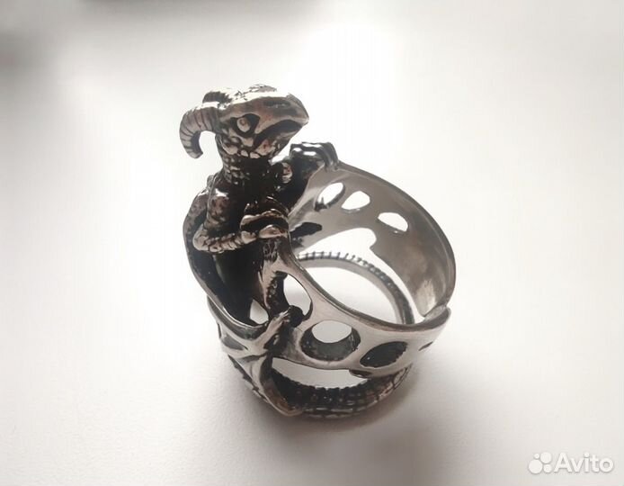 Крупный, рокерский, серебряный 925 пробы перстень